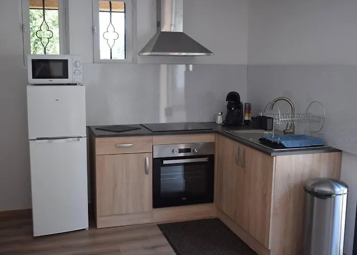 Appartement Neuf Et Independant Dans Rez-De-Villa