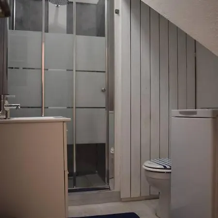 Appartement Neuf Et Independant Dans Rez-De-Villa Vallauris Extérieur photo